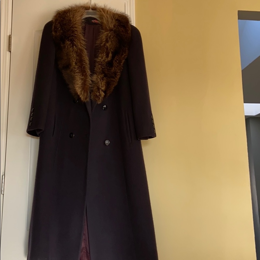 Wool coat with fur collar